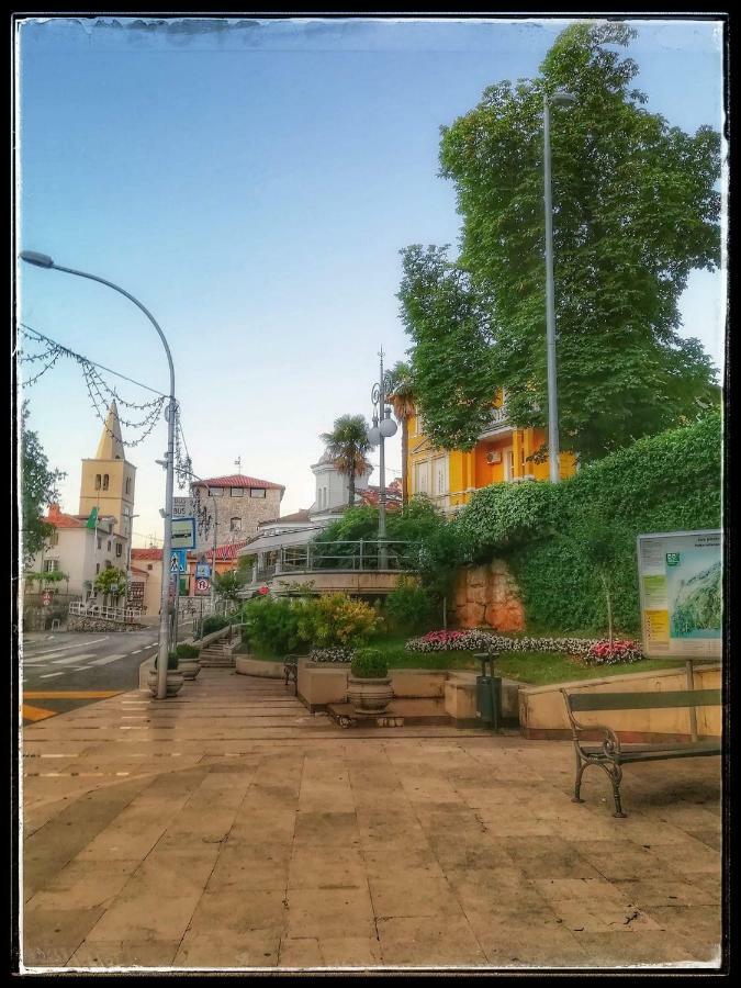 Apartman Ana ลอฟราน ภายนอก รูปภาพ