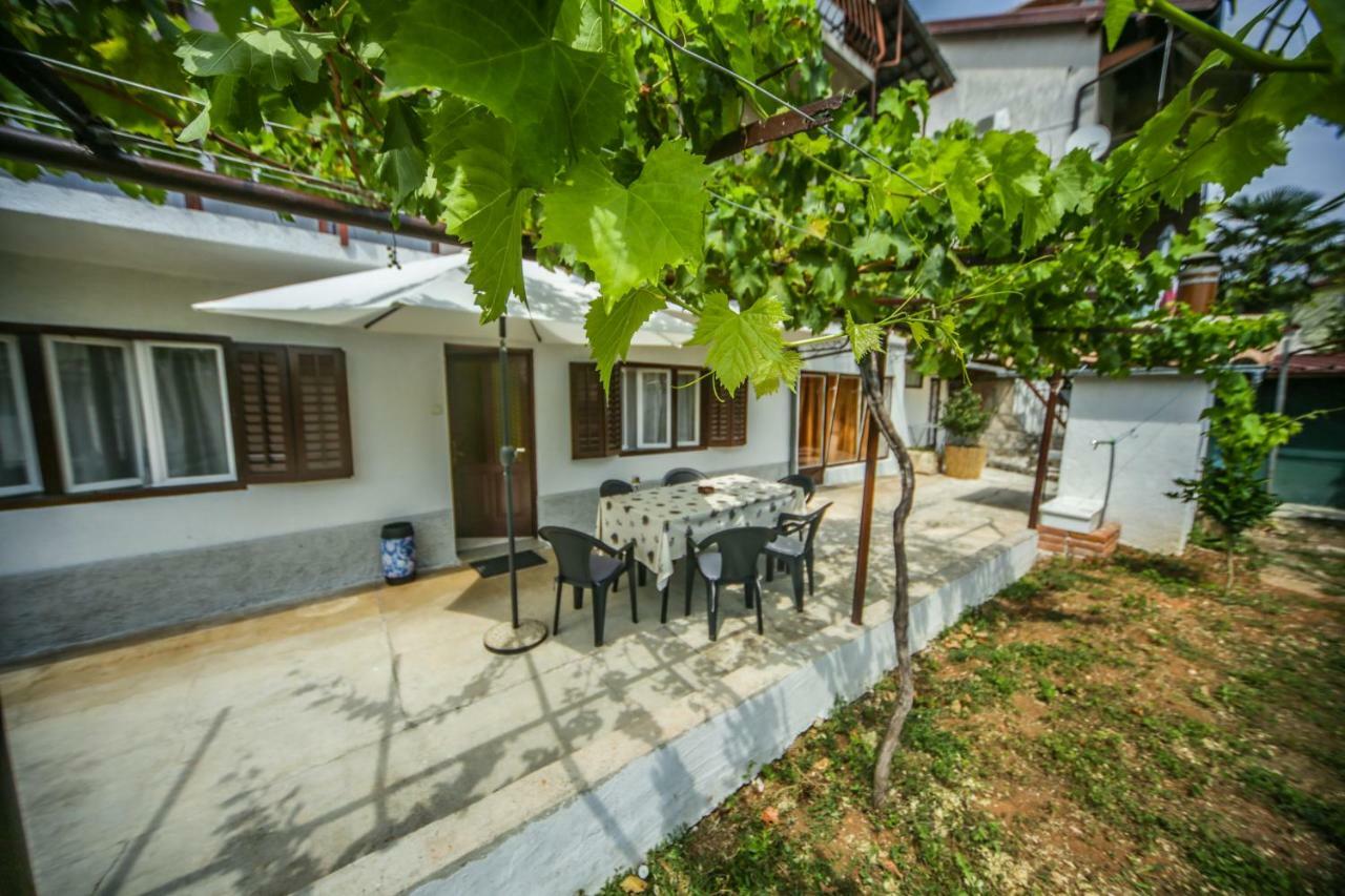 Apartman Ana ลอฟราน ภายนอก รูปภาพ