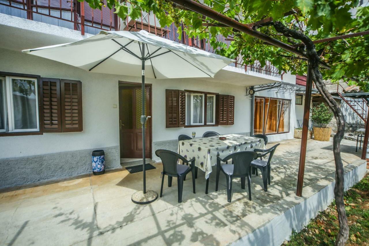 Apartman Ana ลอฟราน ภายนอก รูปภาพ