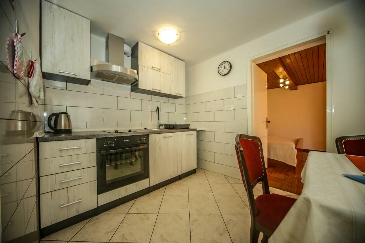 Apartman Ana ลอฟราน ภายนอก รูปภาพ